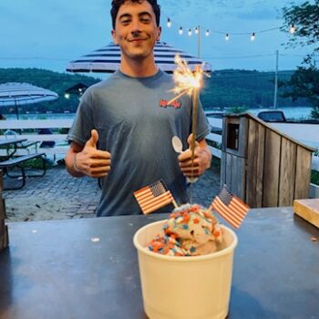 ice-house-creamery-patio